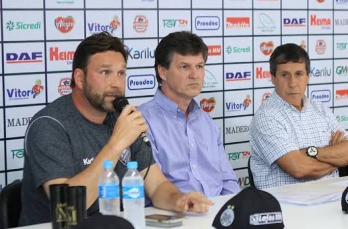 Lojas MM renova patrocínio com o Operário